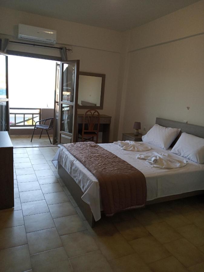 Buganvilla Sea View Apts Agia Pelagia  Esterno foto
