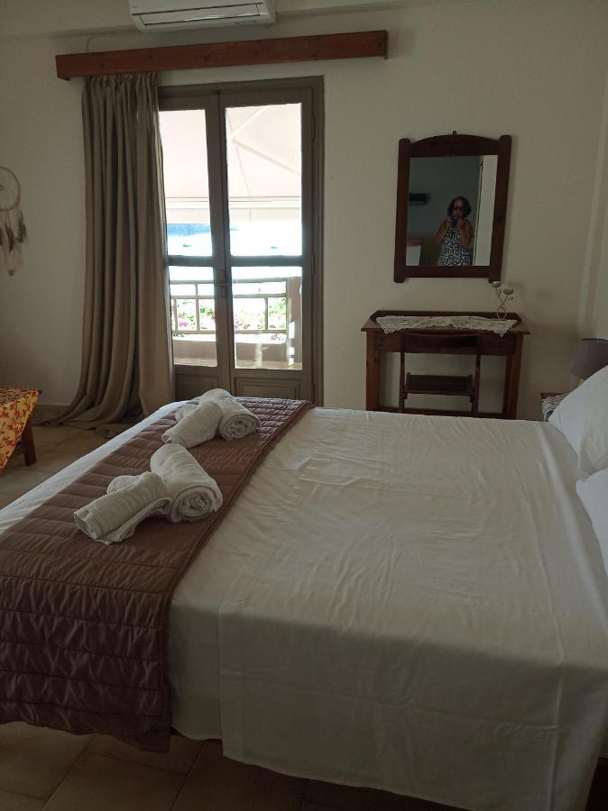 Buganvilla Sea View Apts Agia Pelagia  Esterno foto