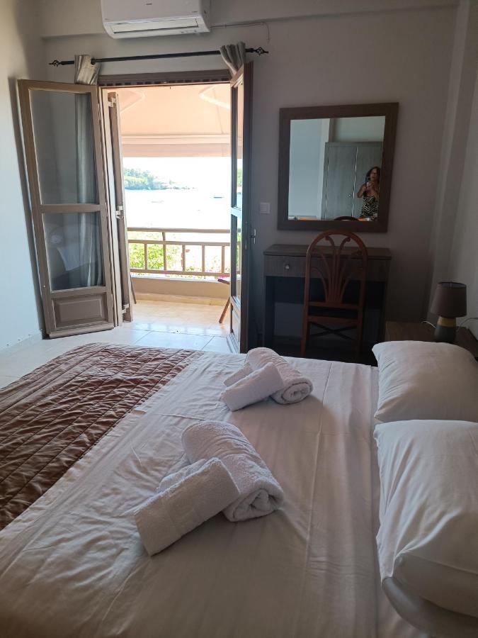 Buganvilla Sea View Apts Agia Pelagia  Esterno foto